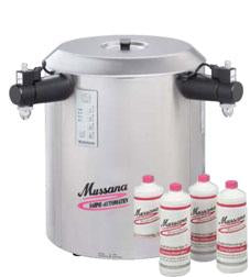 Mussana appareil à chantilly Duo Minitronic 2 X 6 Litres - 4L NettoyanMussana, appareil à chantilly Duo Minitronic 2 X 6 litres avec 4 litres de nettoyant inclus dans le pack.
Panneaux de commande entre les robinets distributeurs.
DeuxchantillyMussanaCrepiere-Automatique.frMussana appareil à chantilly Duo Minitronic 2